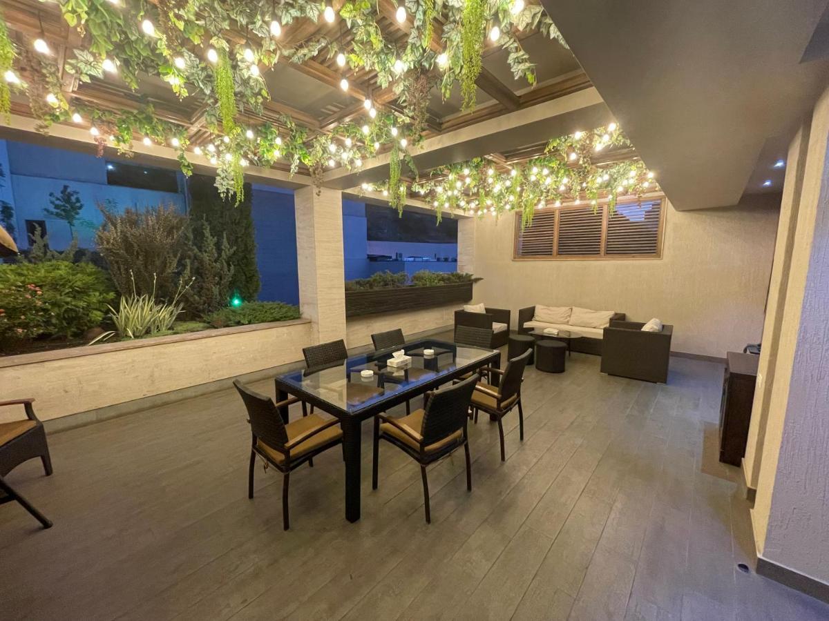 Ibiza Hotel&Spa Jereván Kültér fotó