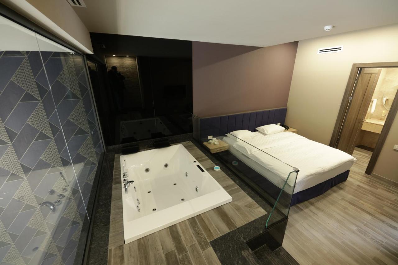 Ibiza Hotel&Spa Jereván Kültér fotó